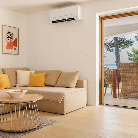 Luma Hvar Premium Beachfront 1st Row To Sea * 이반 돌라츠