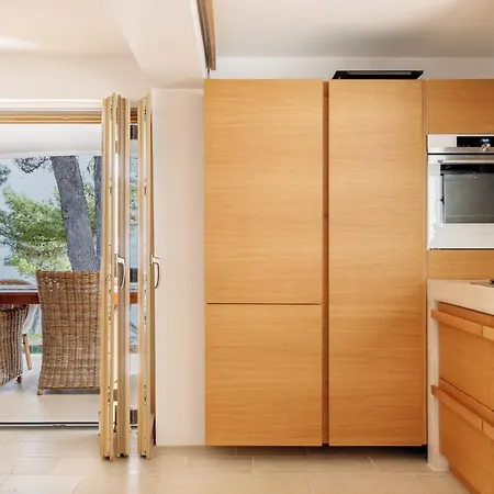 빌라 Luma Hvar Premium Beachfront 1st Row To Sea