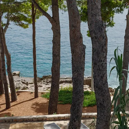 Luma Hvar Premium Beachfront 1st Row To Sea 이반 돌라츠